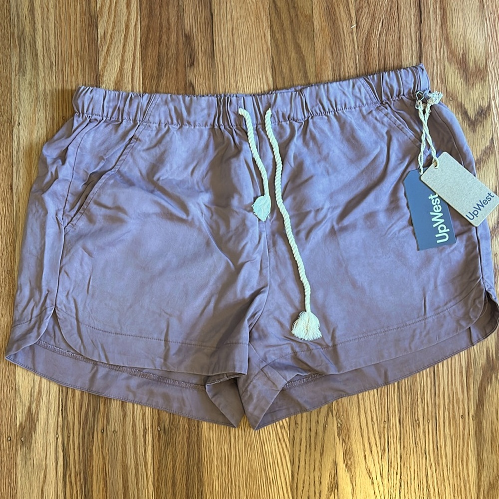 W’s UpWest All Silky Tencel Around Drawstring Shorts